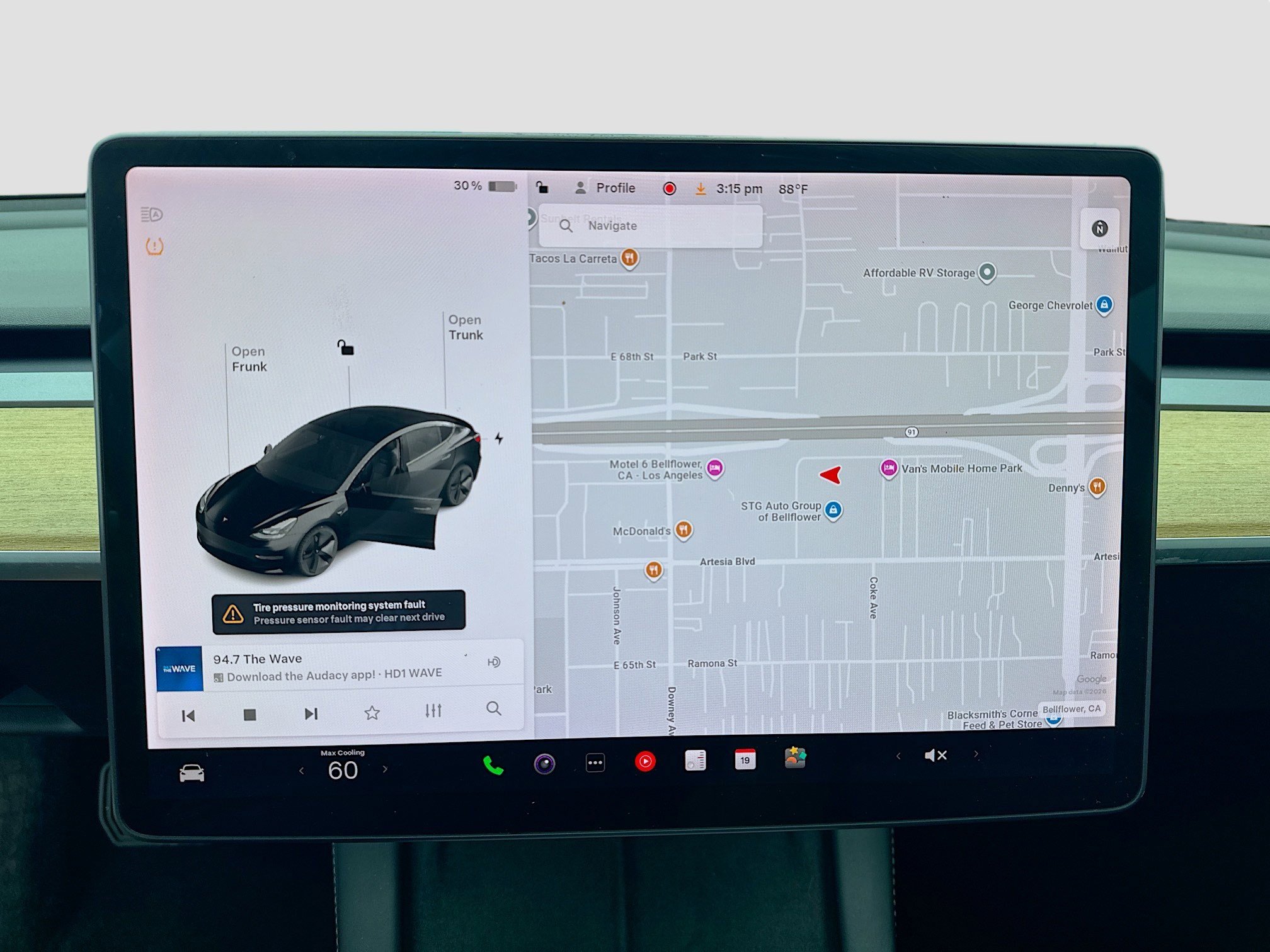 Used 2021 Tesla Model 3 Standard Range Plus RWD image 9