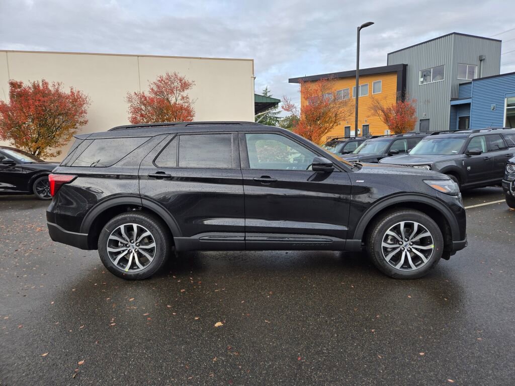 New 2026 Ford Explorer ST-Line AWD/4WD image 4