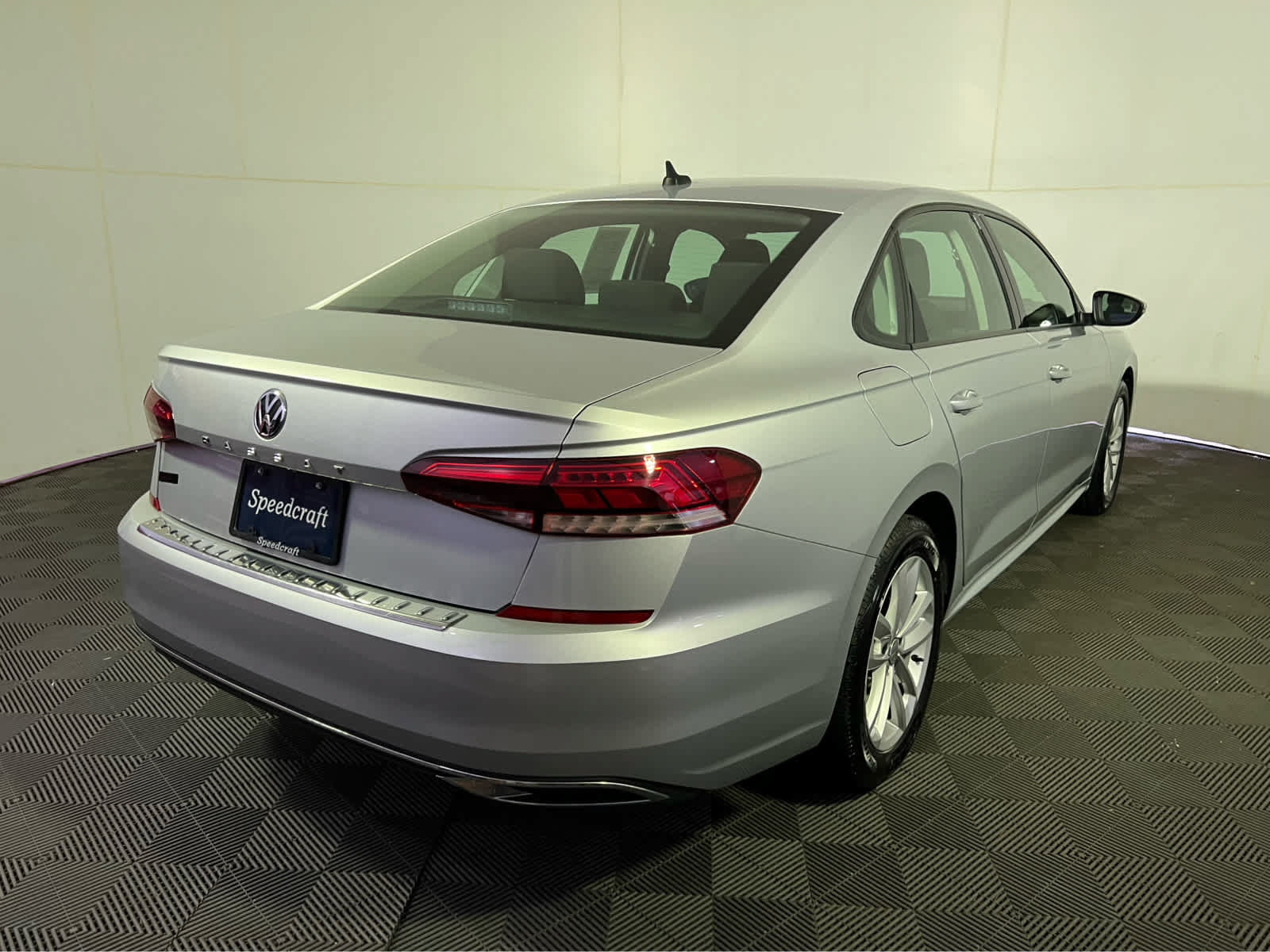 Used 2021 Volkswagen Passat 2.0T S FWD image 7