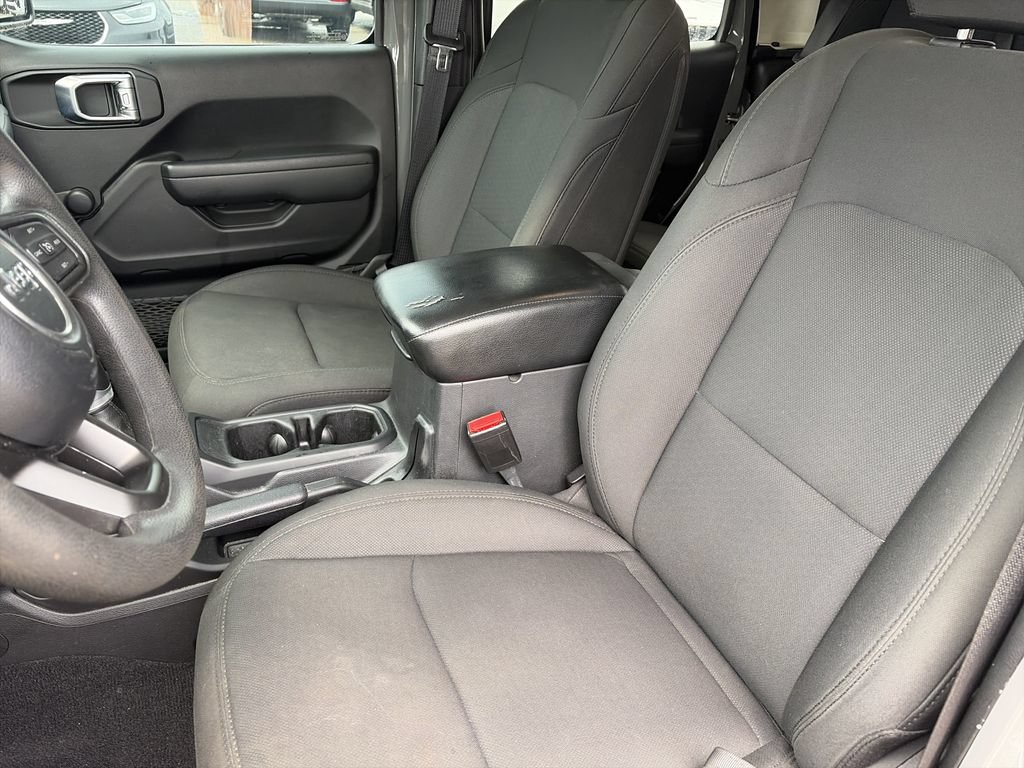Used 2022 Jeep Gladiator Sport AWD/4WD image 11