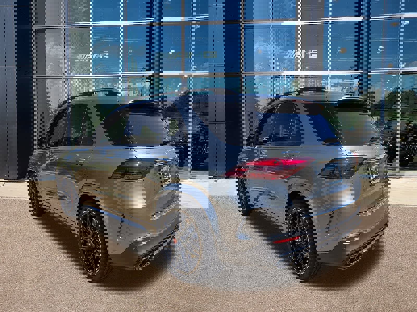 New 2026 Mercedes-Benz GLE 63 AMG S image 4