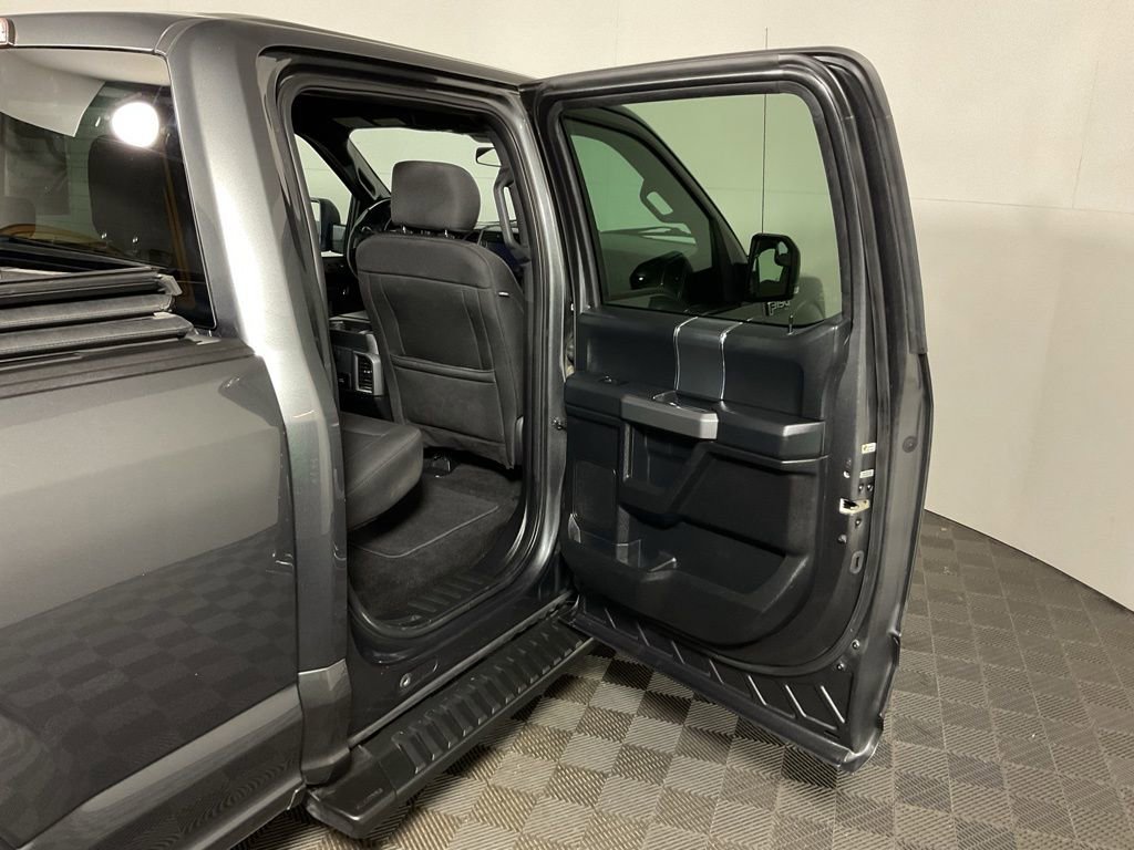 Used 2018 Ford F150 XLT w/ Equipment Group 302A Luxury image 31