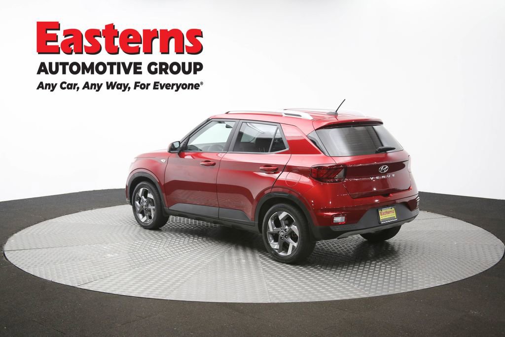 Used 2024 Hyundai Venue Limited image 63