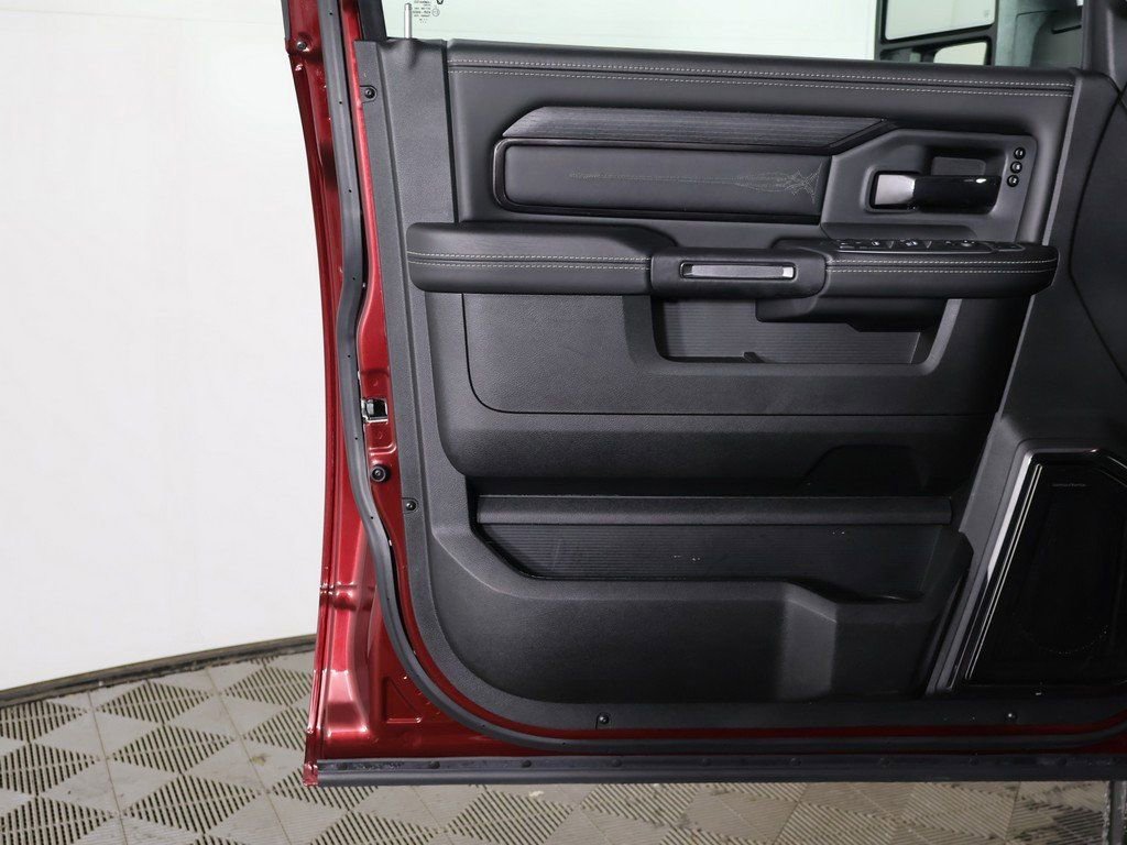 Used 2024 RAM 3500 Limited image 22