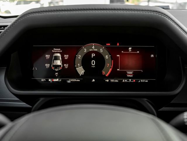 Used 2025 Land Rover Defender 110 AWD/4WD image 17