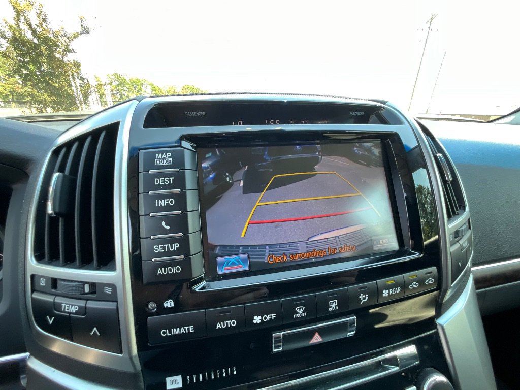 Used 2013 Toyota Land Cruiser image 41