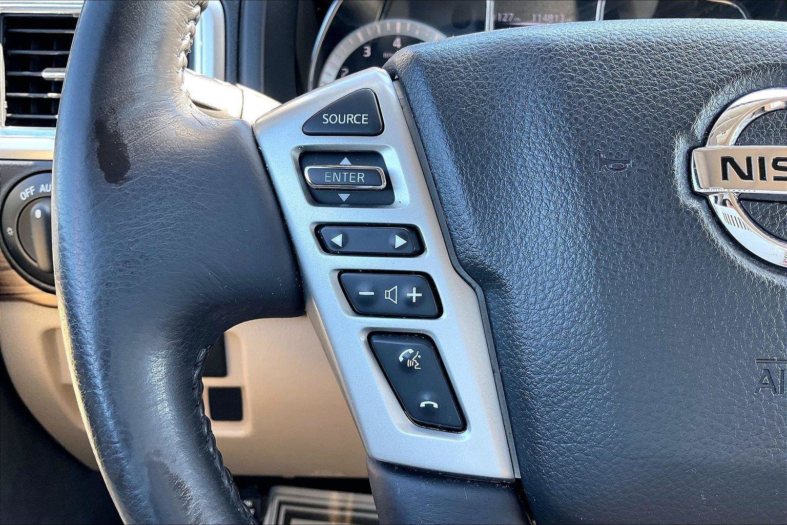 Used 2018 Nissan Titan SL w/ Chrome Package AWD/4WD image 20