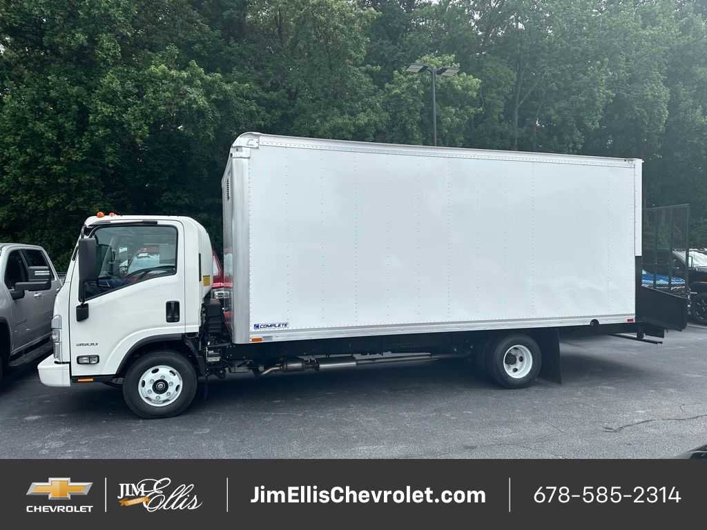 New 2024 Chevrolet Low Cab Forward image 2