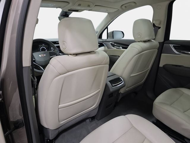 Used 2023 Cadillac XT6 Premium Luxury w/ Technology Package AWD/4WD image 10