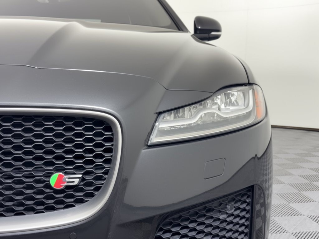 Used 2020 Jaguar XF S AWD/4WD image 12
