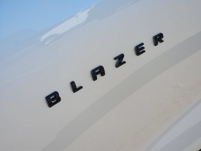 Used 2021 Chevrolet Blazer RS w/ Enhanced Convenience Package AWD/4WD image 9