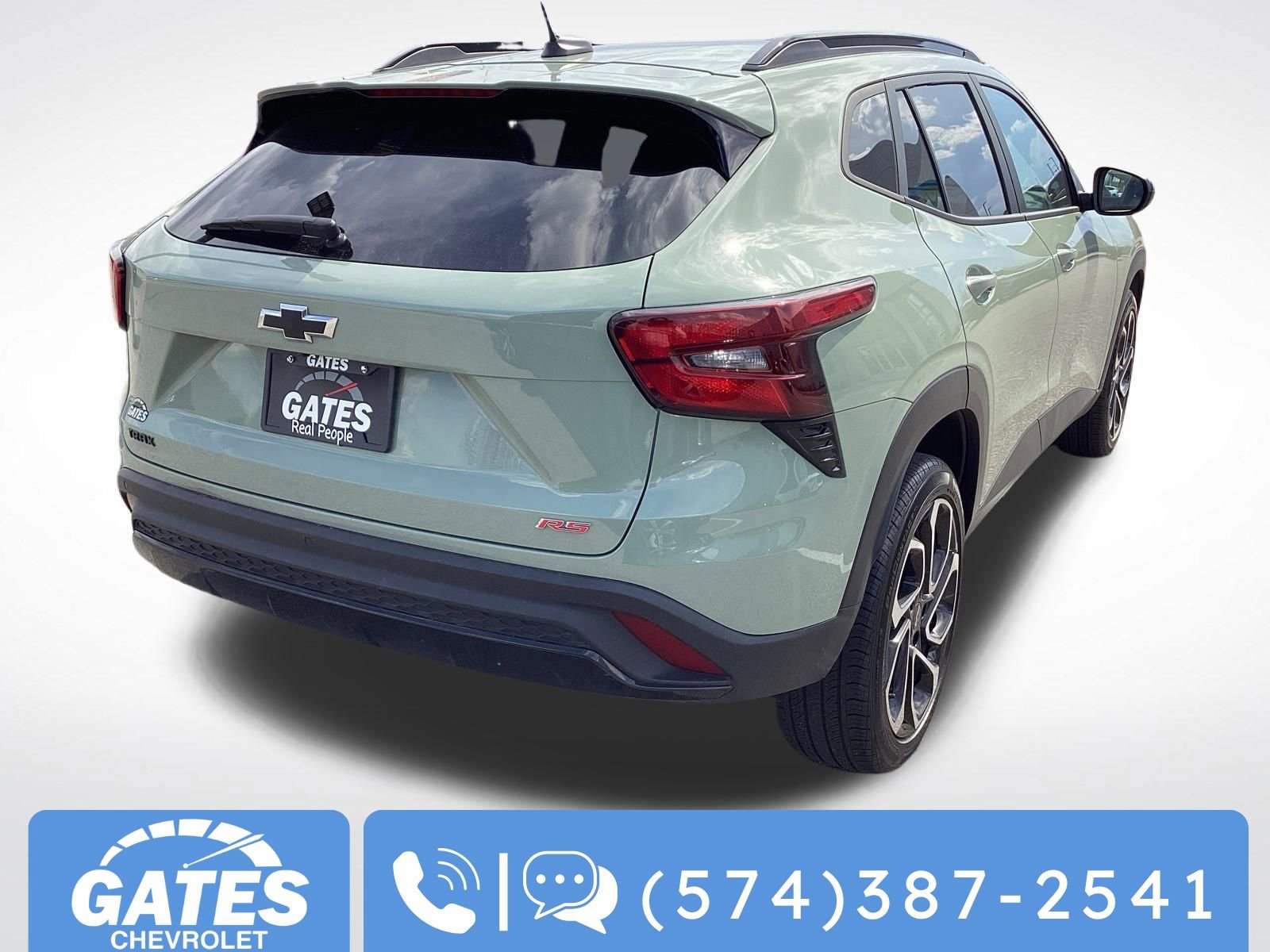 Used 2024 Chevrolet Trax RS w/ Sunroof Package image 9