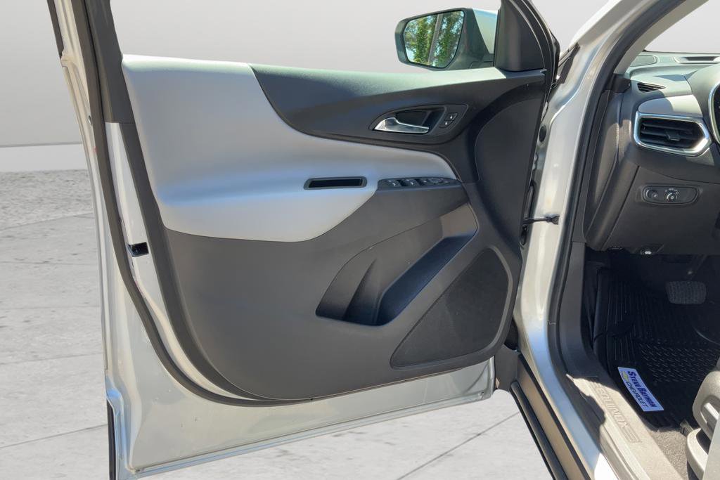 Used 2022 Chevrolet Equinox LT image 11