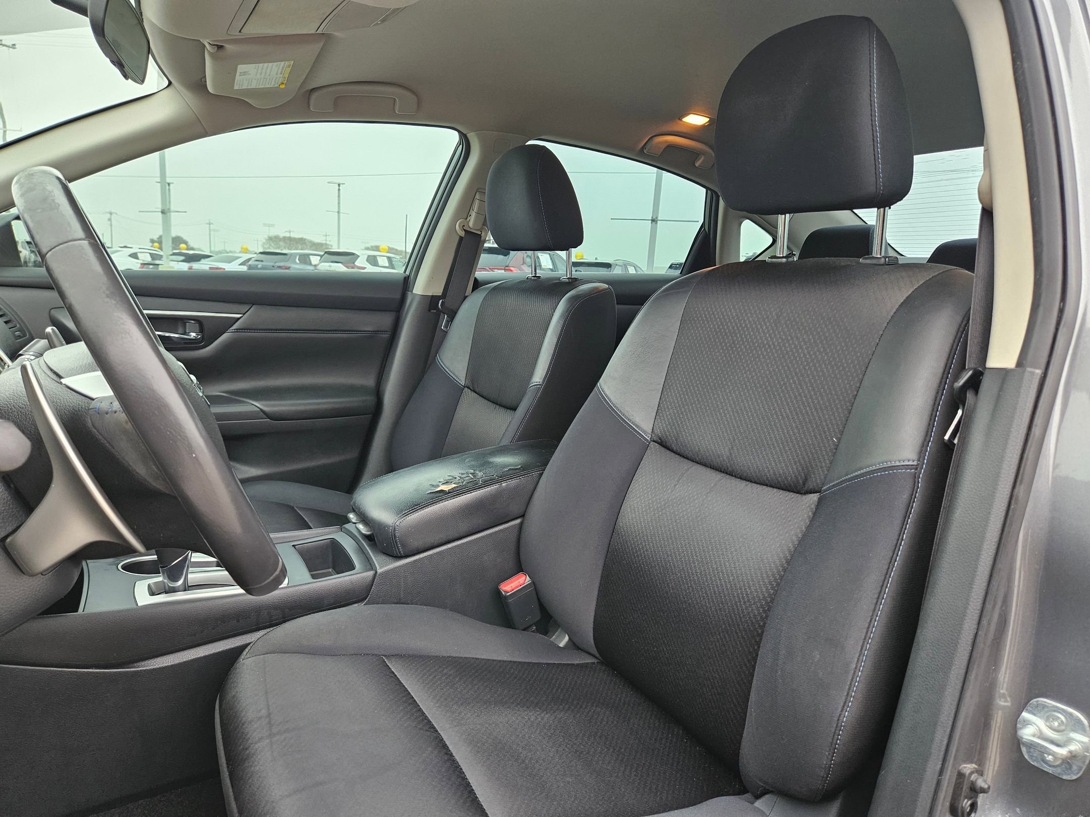 Used 2017 Nissan Altima 2.5 SR w/ Midnight Edition Package image 13