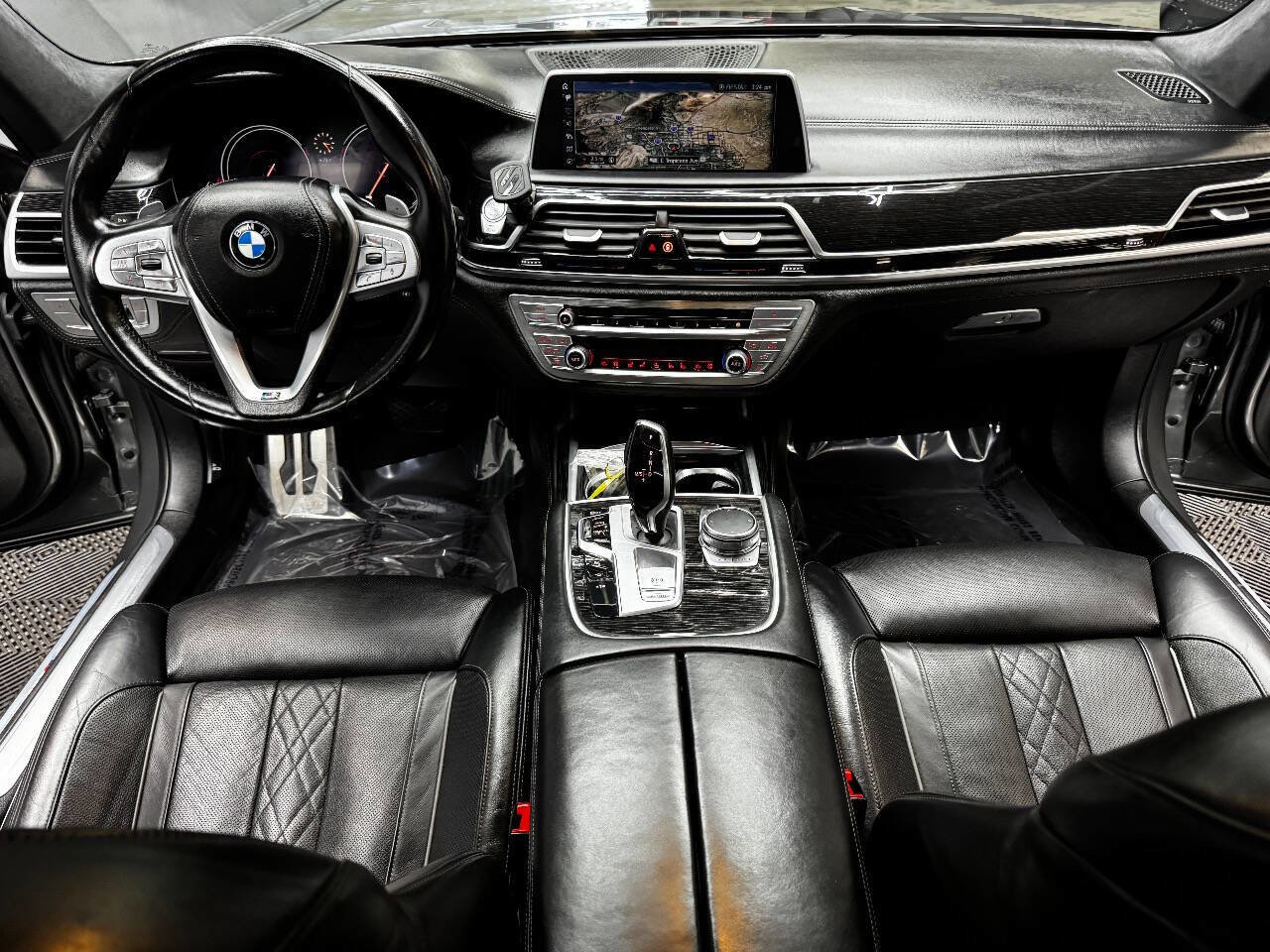 Used 2016 BMW 750i image 38