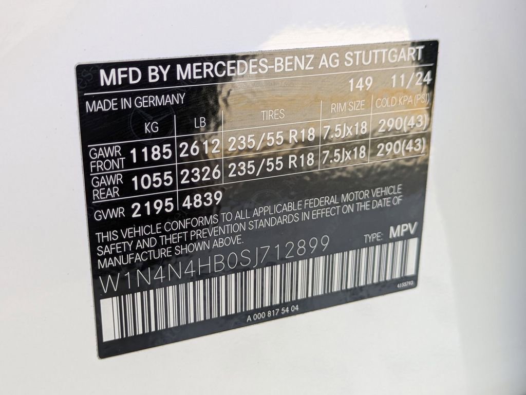 Used 2025 Mercedes-Benz GLA 250 4MATIC image 32