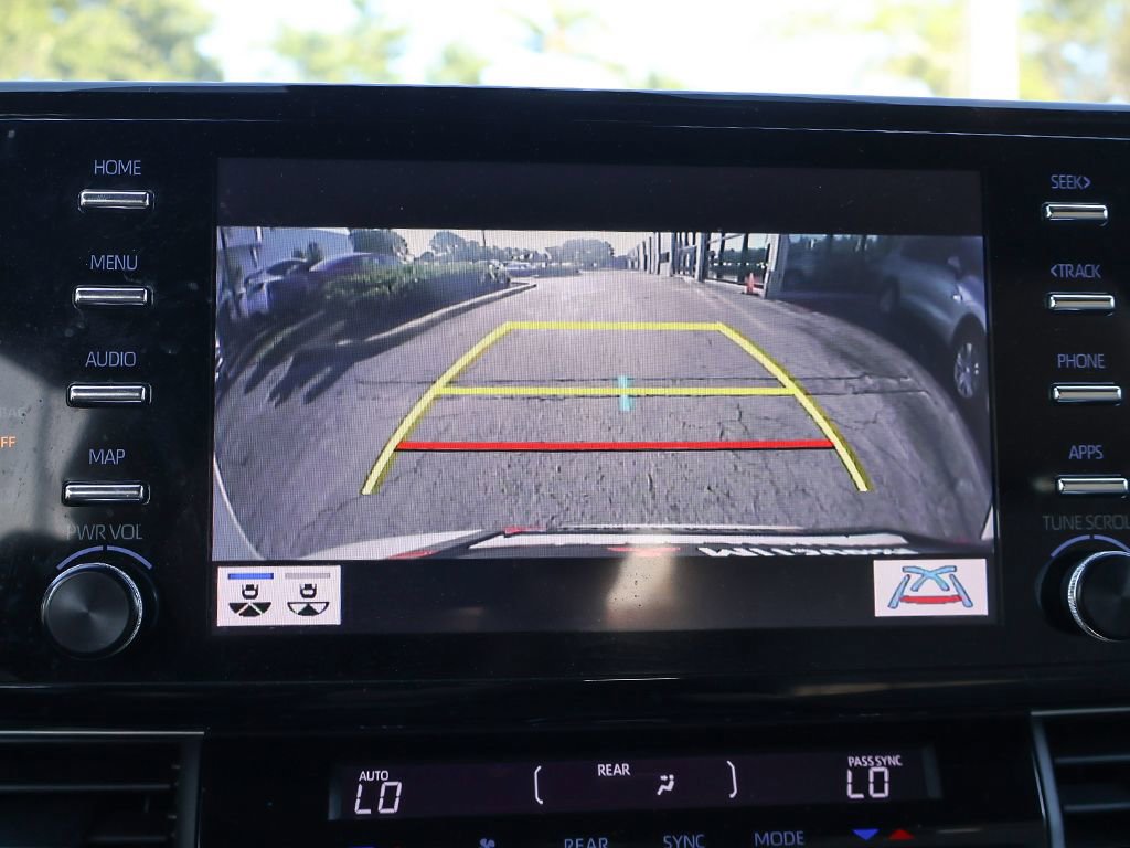 Used 2023 Toyota Sienna Limited FWD image 52