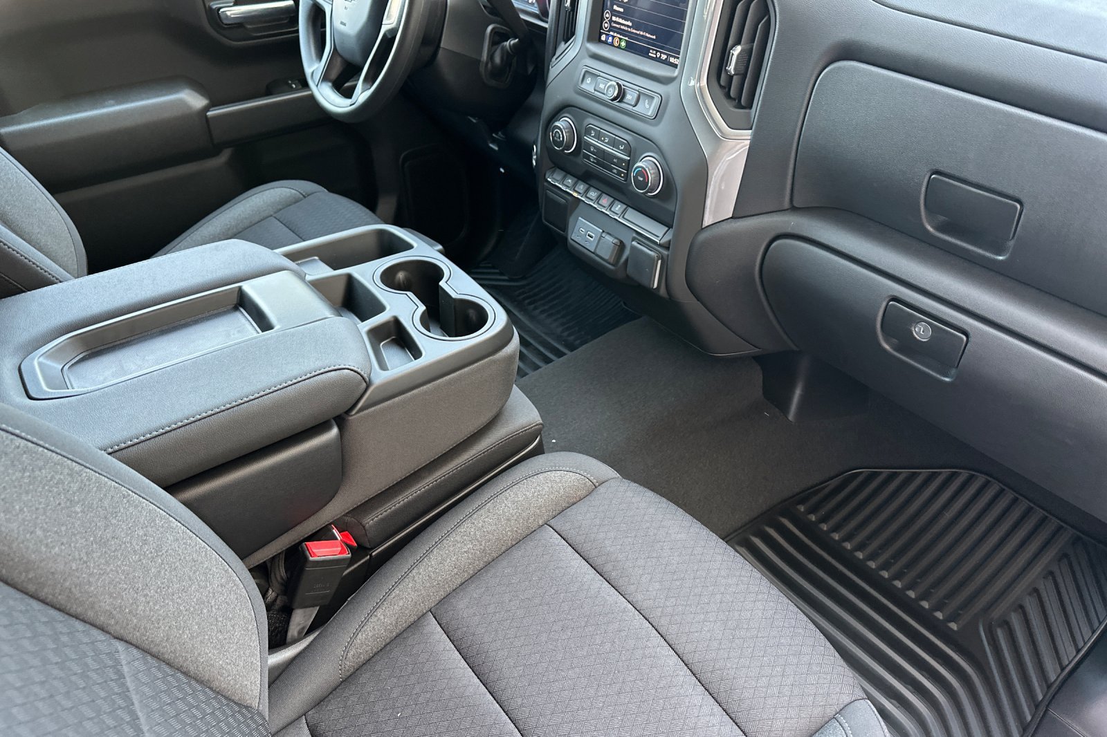 New 2026 Chevrolet Silverado 1500 Custom AWD/4WD image 15