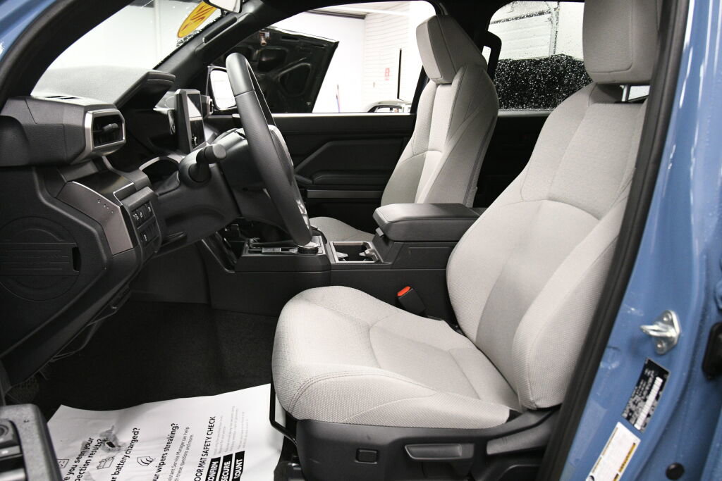 Used 2025 Toyota 4Runner SR5 image 9