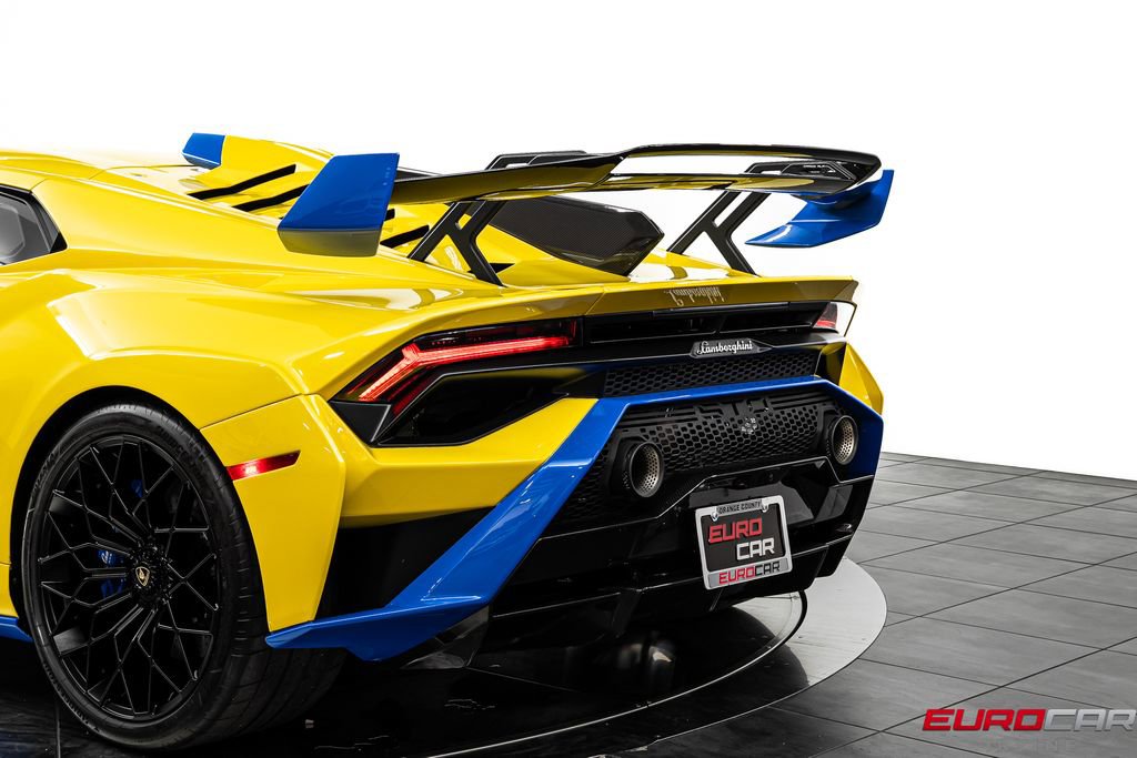 Used 2022 Lamborghini Huracan STO RWD image 20