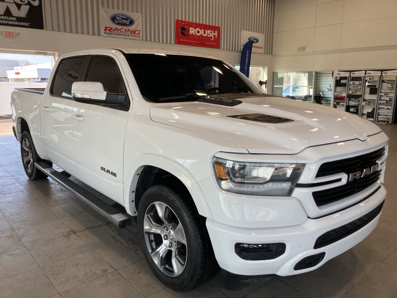 Used 2022 RAM 1500 Laramie AWD/4WD image 3