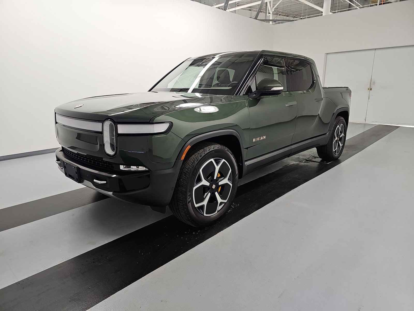 Used 2022 Rivian R1T Adventure