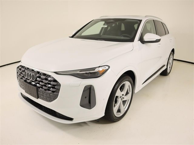 New 2025 Audi Q5 Prestige image 1