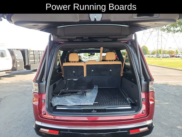 Used 2025 Jeep Grand Wagoneer L Series III w/ Rear Seat Video Group 1 AWD/4WD image 35