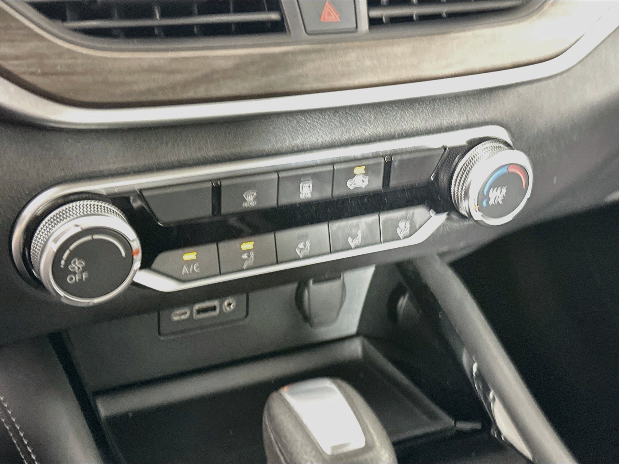 Used 2023 Nissan Altima 2.5 SV FWD image 23