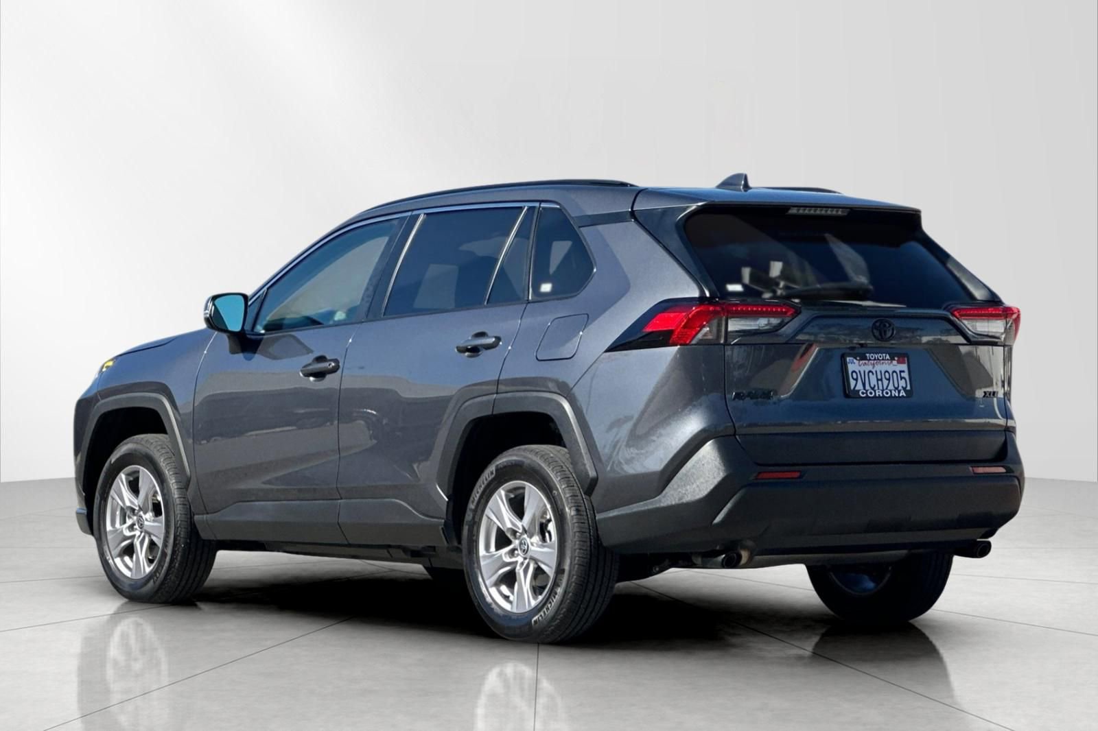 Used 2025 Toyota RAV4 XLE image 6