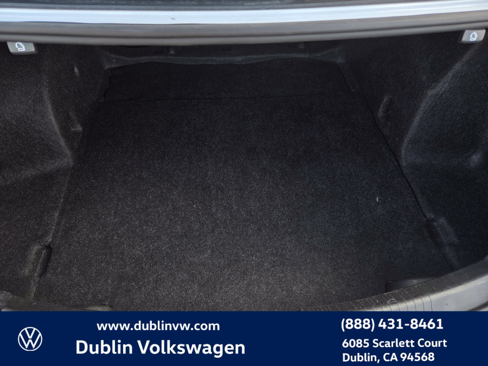 Used 2023 Chevrolet Malibu LT FWD image 22