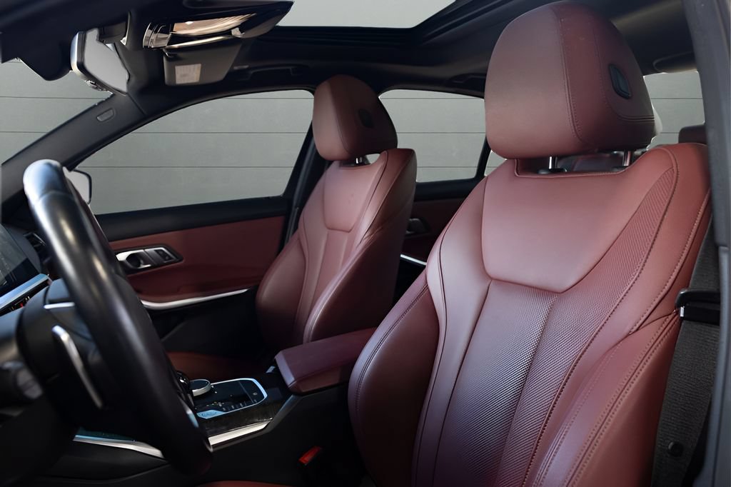 Used 2022 BMW 330e xDrive w/ Premium Package AWD/4WD image 32