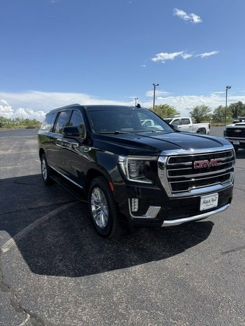 Used 2021 GMC Yukon XL SLT w/ SLT Luxury Plus Package AWD/4WD image 8