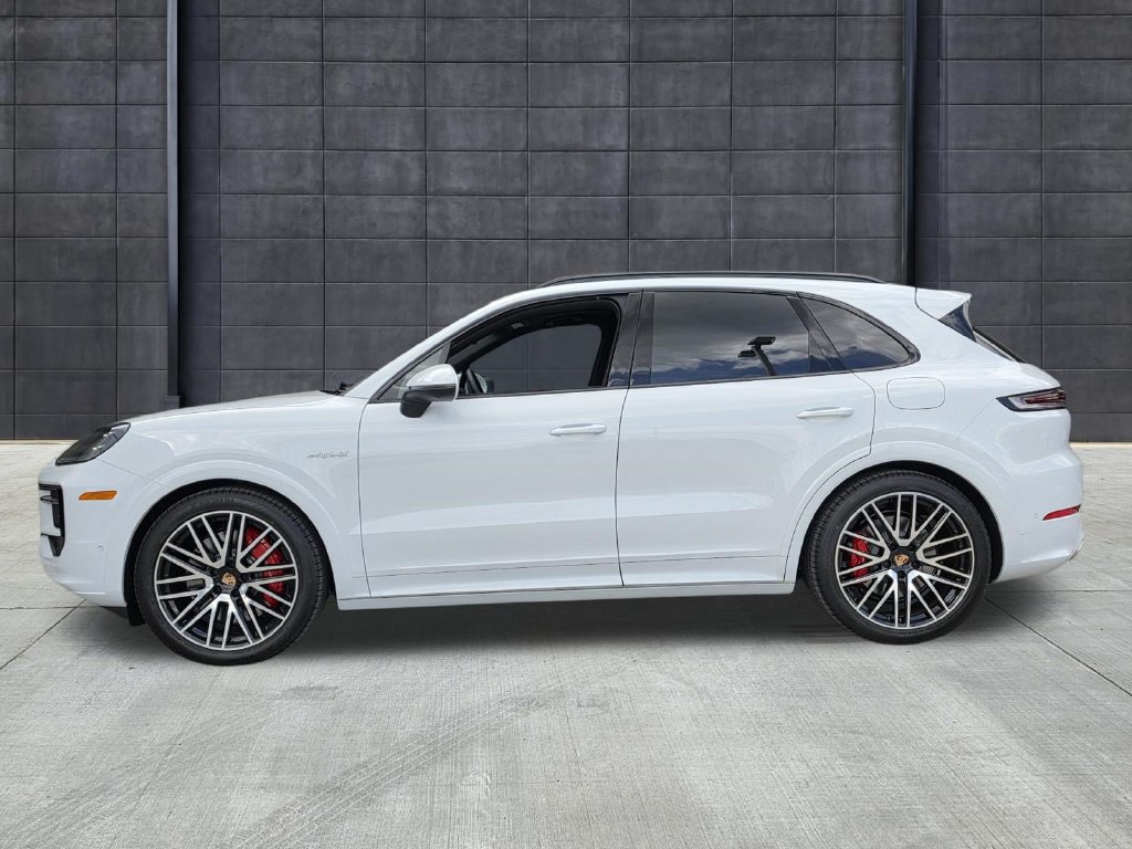New 2026 Porsche Cayenne S AWD/4WD image 2