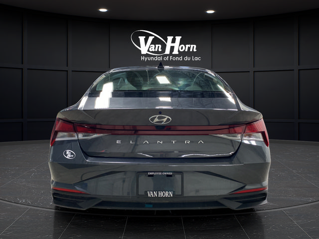 Certified 2022 Hyundai Elantra SEL w/ Convenience Package FWD image 6