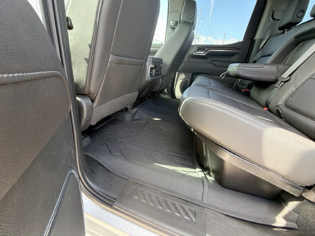 Used 2022 GMC Sierra 1500 SLT w/ SLT Premium Plus Package AWD/4WD image 34