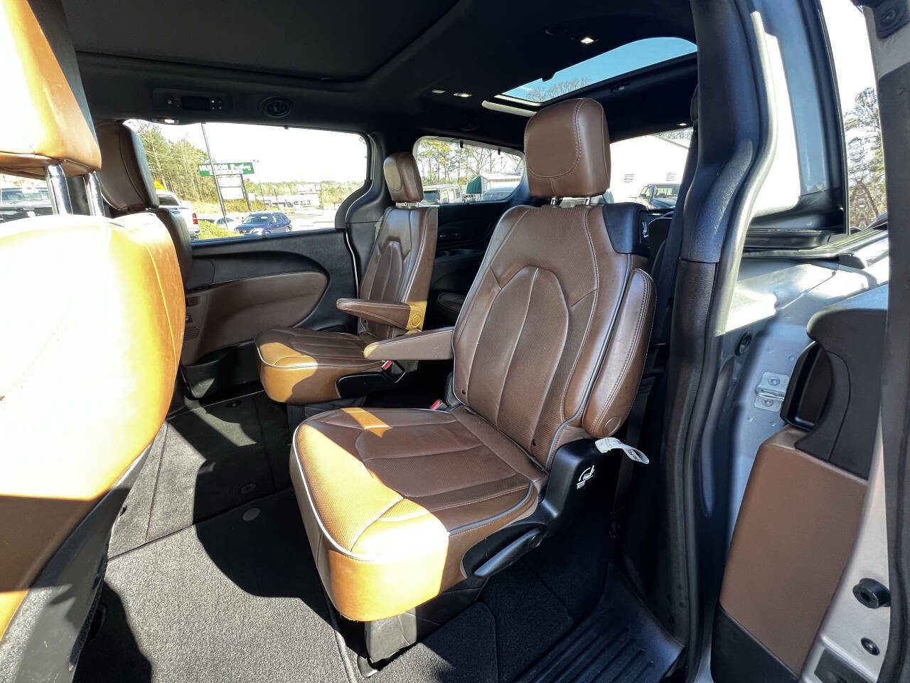 Used 2020 Chrysler Pacifica Limited image 15