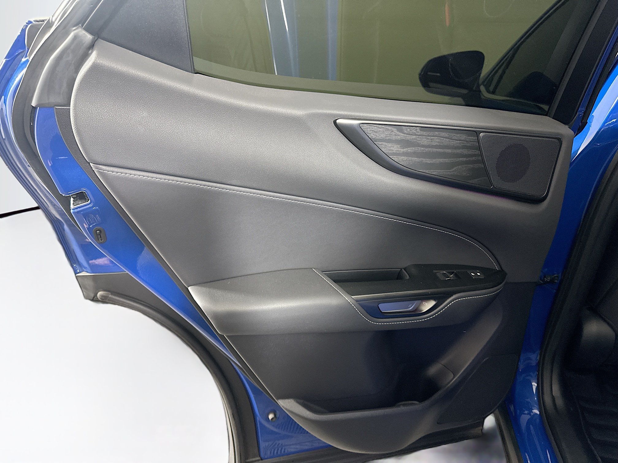 Used 2022 Lexus NX 450h+ AWD w/ Vision Package image 27