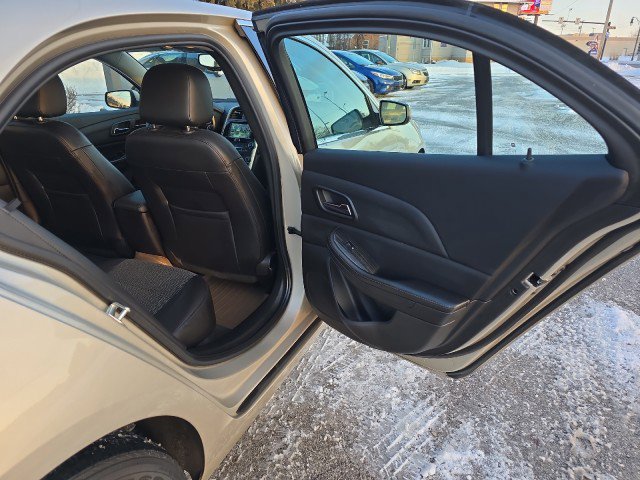 Used 2015 Chevrolet Malibu LT w/ Power Convenience Package FWD image 33