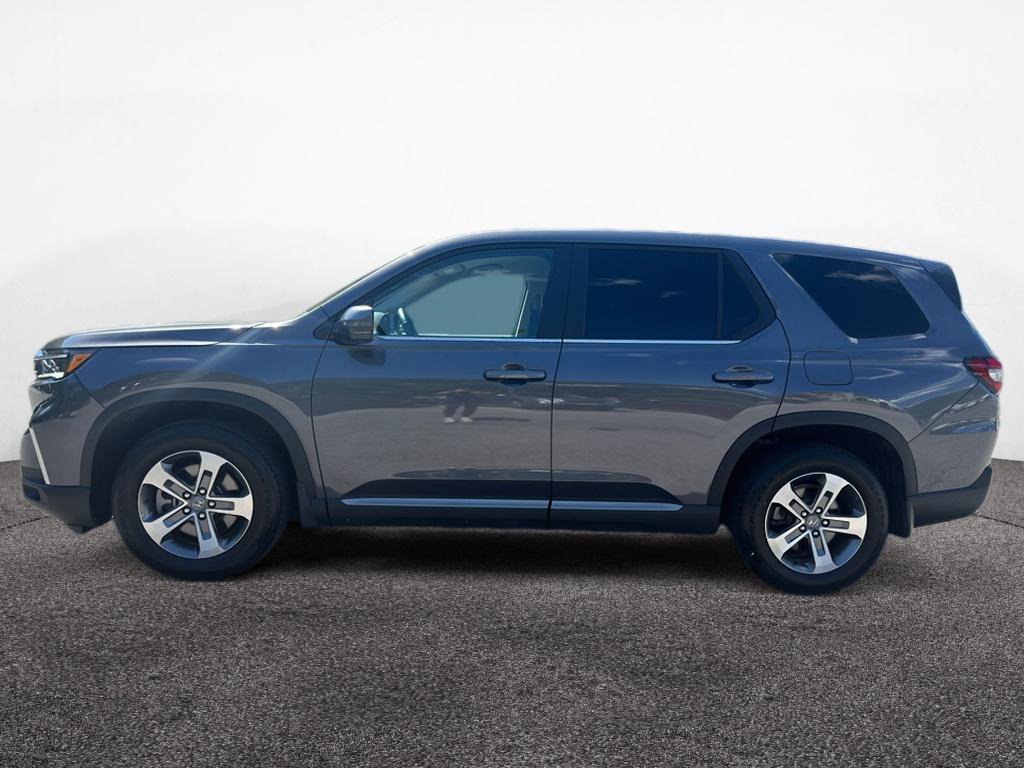 Used 2025 Honda Pilot EX-L image 4