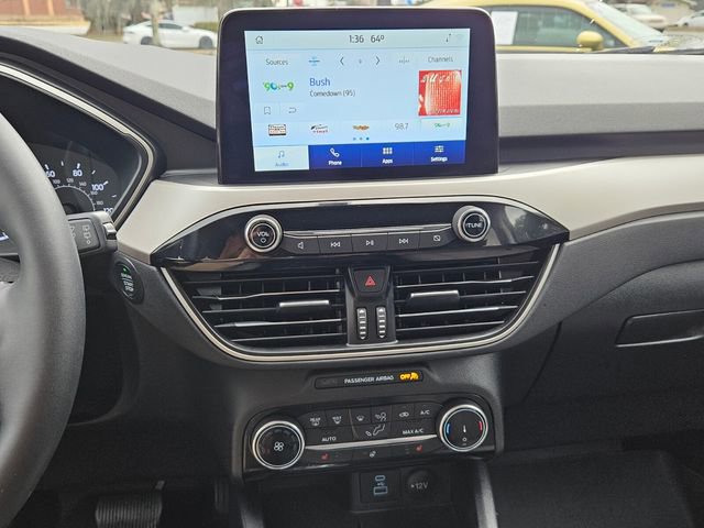 Used 2022 Ford Escape SE w/ Cold Weather Package image 17