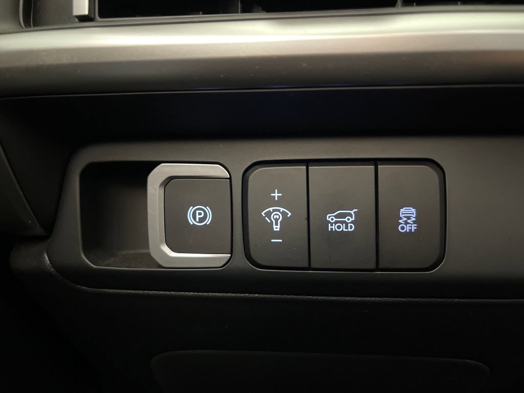 Certified 2026 Hyundai Santa Fe SEL FWD image 30