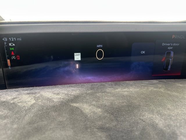 Used 2024 Lincoln Nautilus Reserve w/ Equipment Group 202A image 12