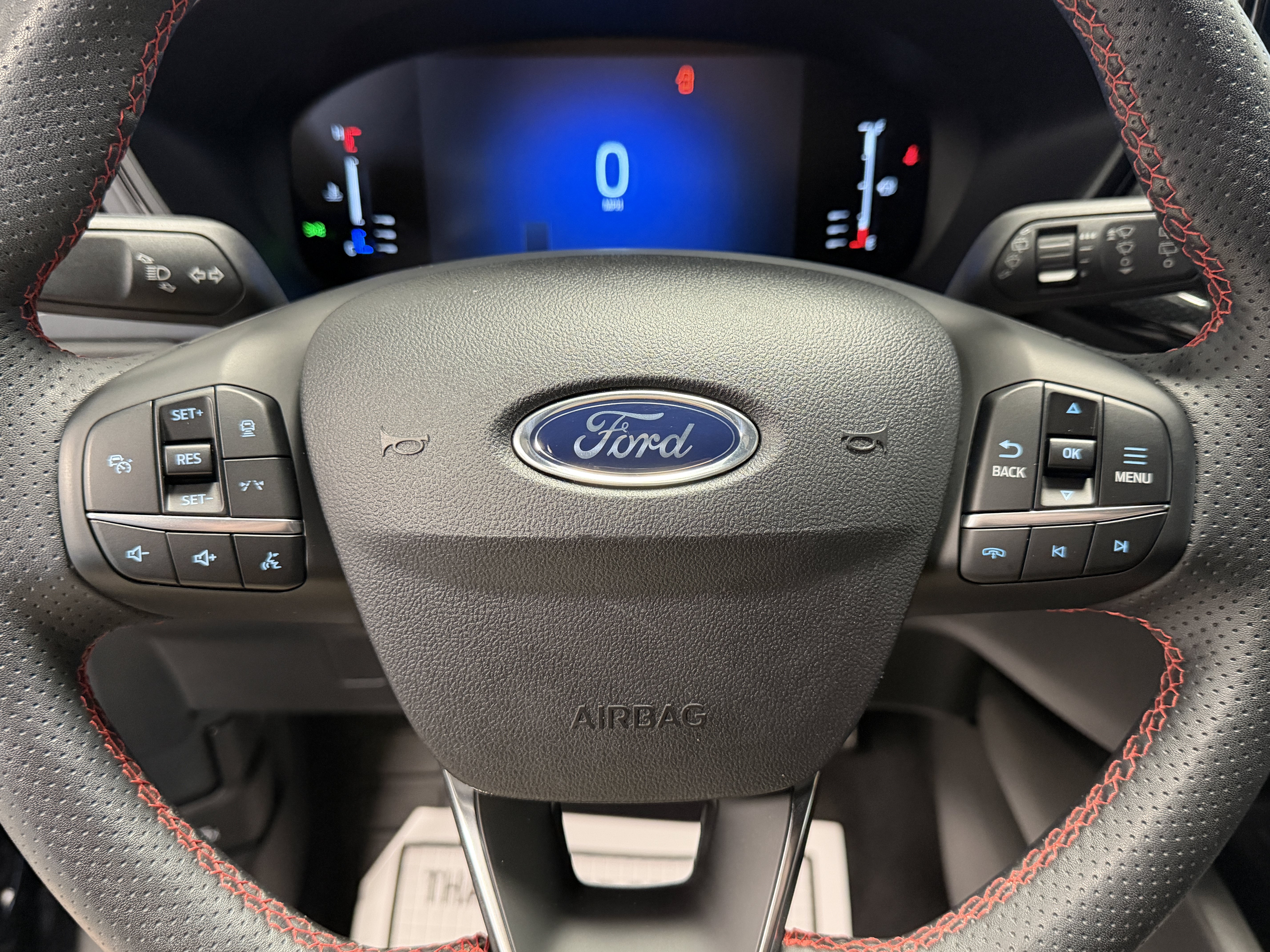 Used 2024 Ford Escape ST-Line w/ Tech Pack #1 AWD/4WD image 15