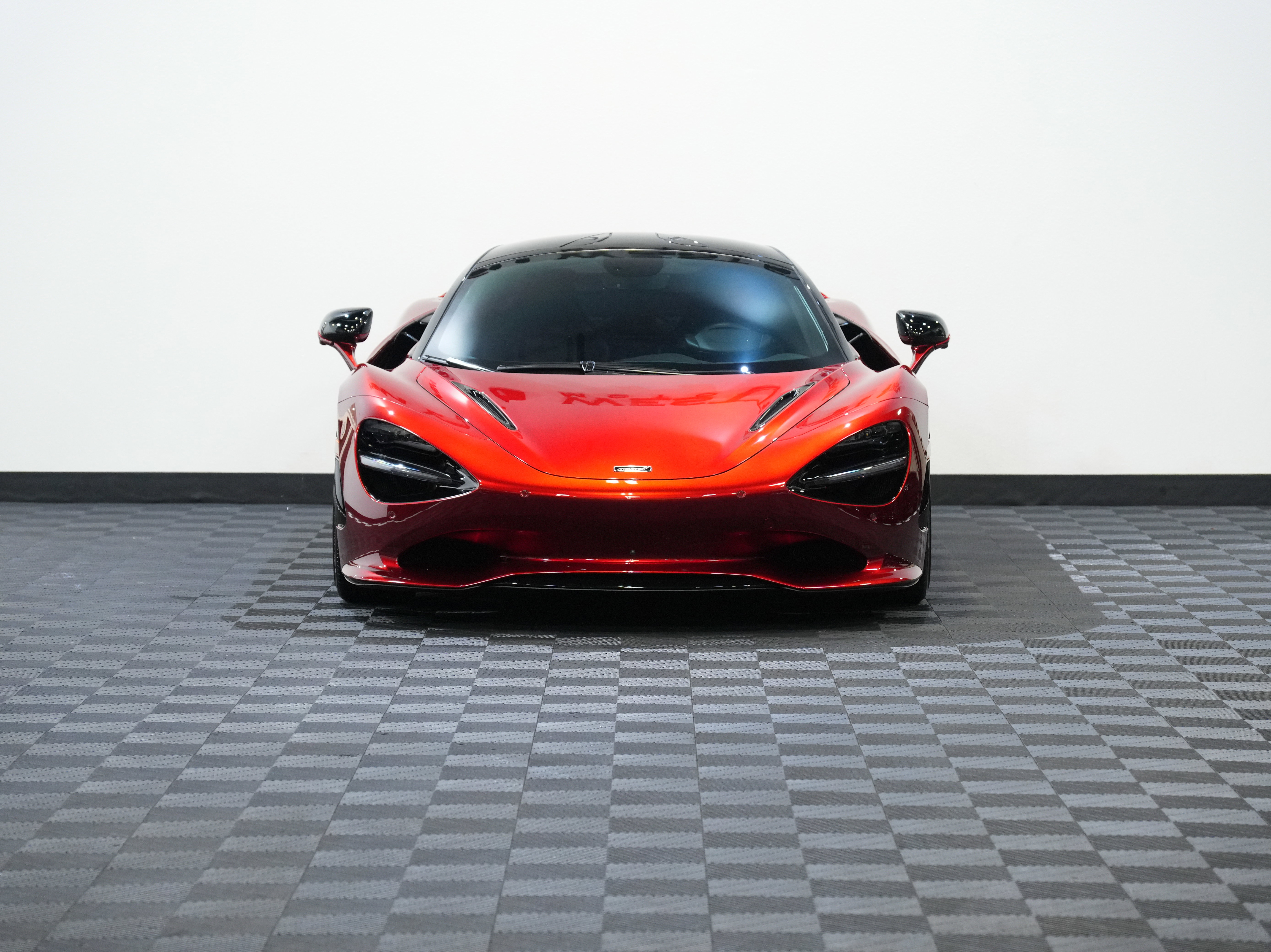 Used 2024 McLaren 750S image 4