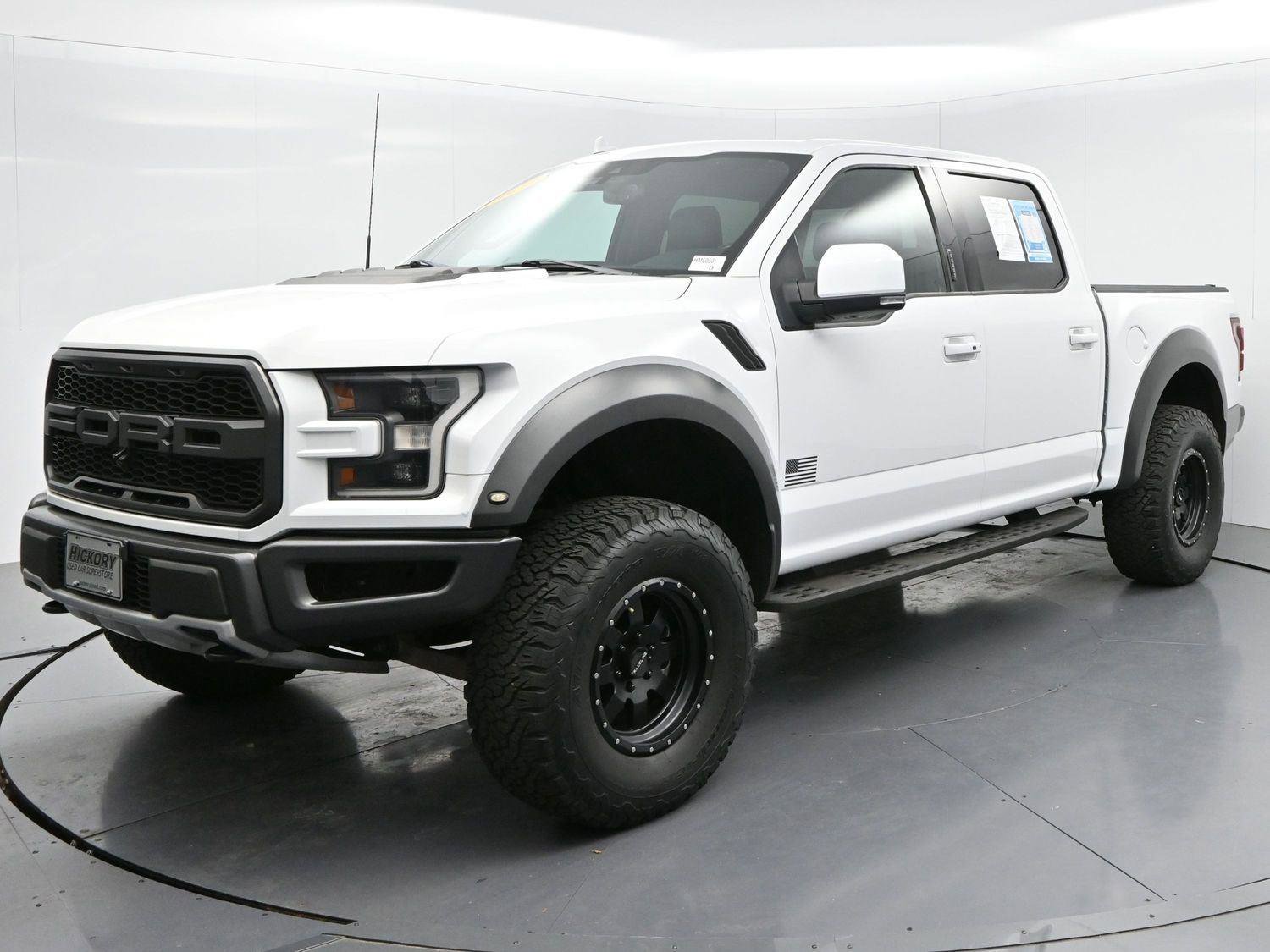 Used 2020 Ford F150 Raptor w/ Equipment Group 802A Luxury AWD/4WD image 3