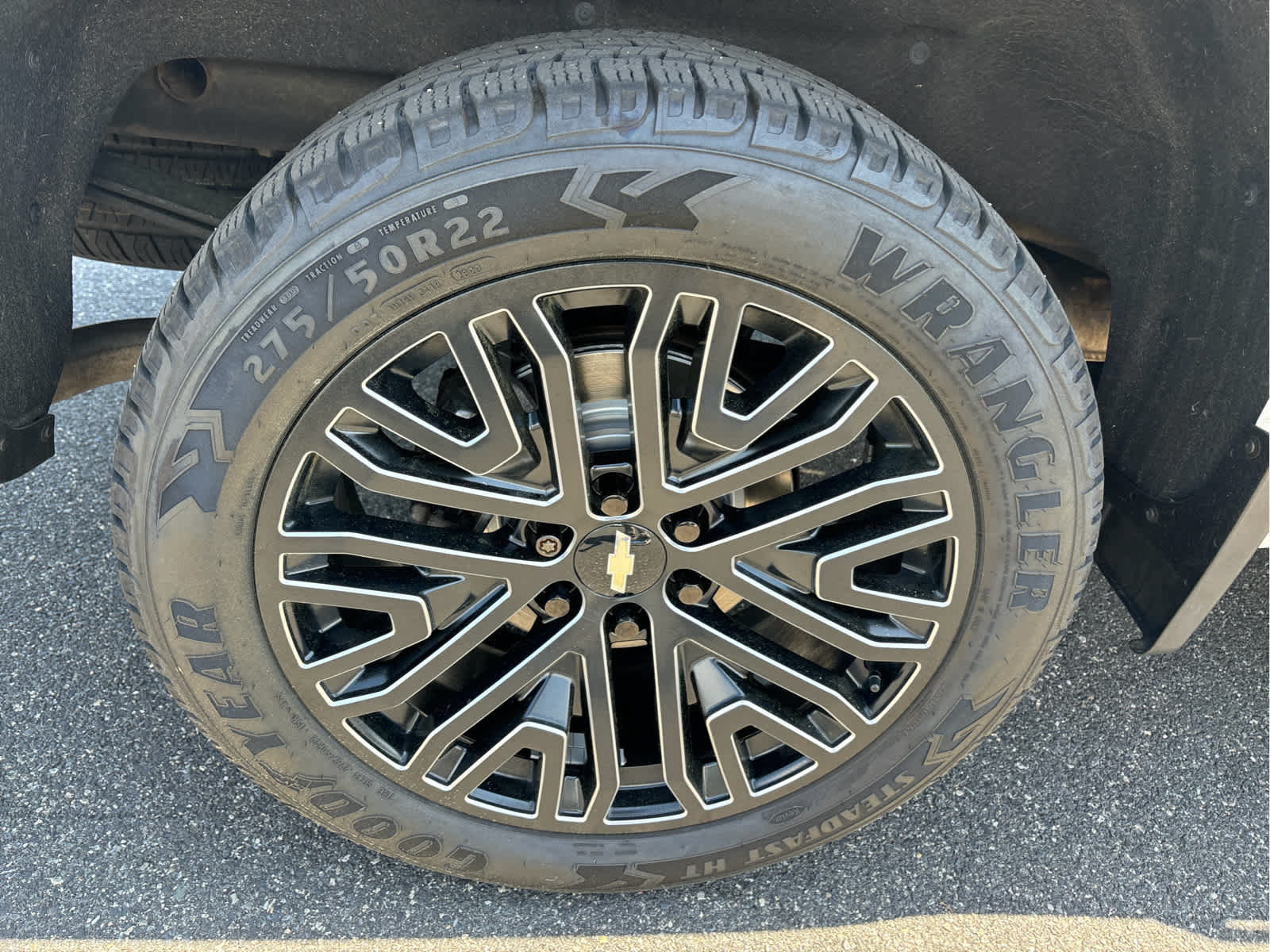 Certified 2019 Chevrolet Silverado 1500 LT w/ All-Star Edition AWD/4WD image 25