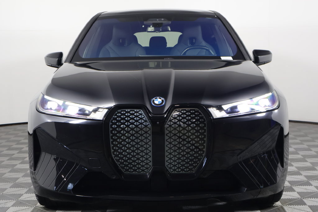Certified 2024 BMW iX xDrive50 w/ Premium Package AWD/4WD image 2