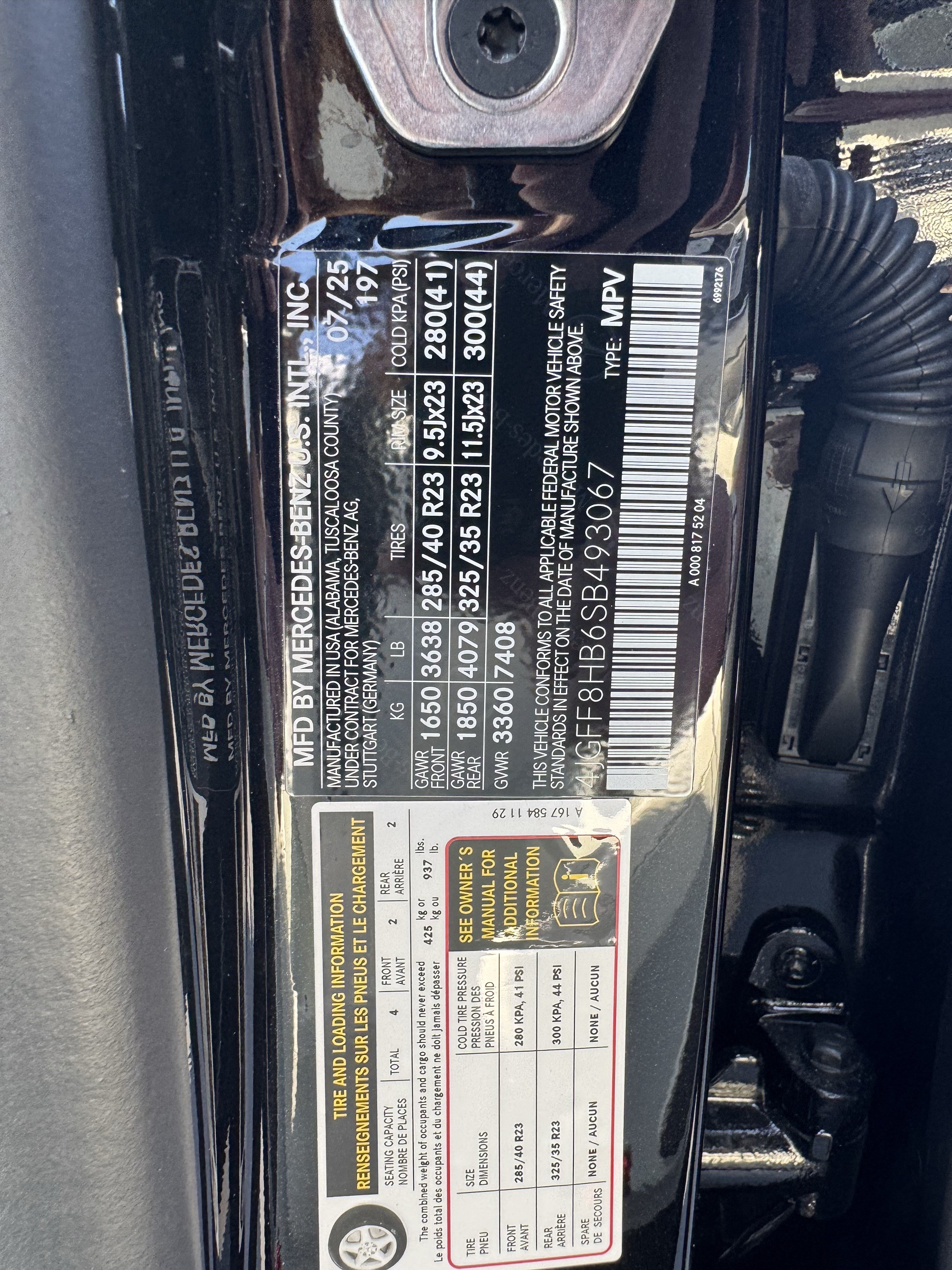 Certified 2025 Mercedes-Benz Maybach GLS 600 4MATIC image 37