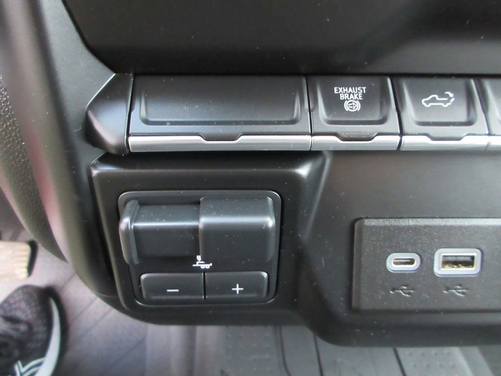 Certified 2022 Chevrolet Silverado 3500 LT image 33